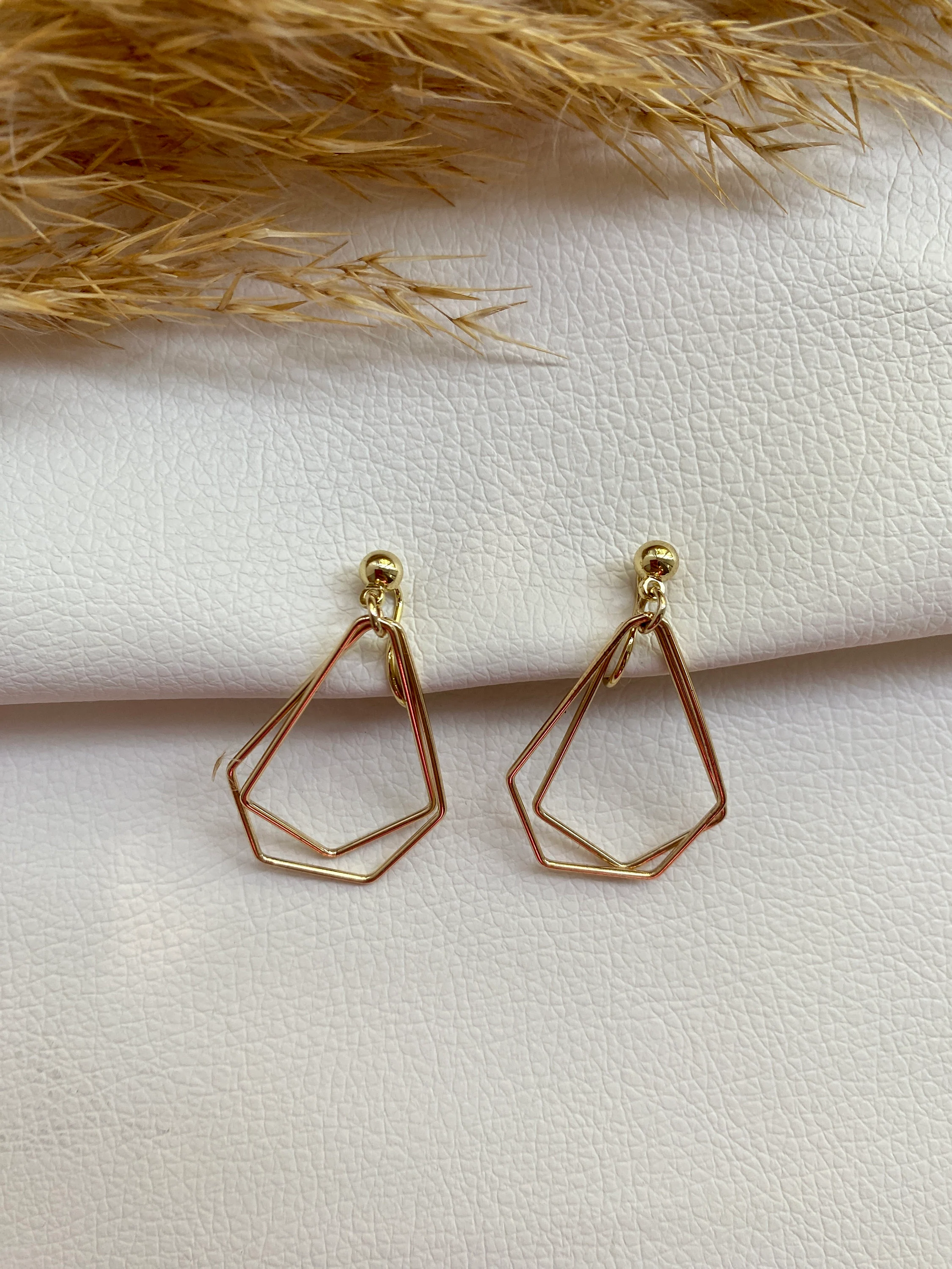 Ohrclips goldfarbig, Ohrringe für ohne Ohrringe-Loch, elegant undgefertigt, schlicht fashion #01