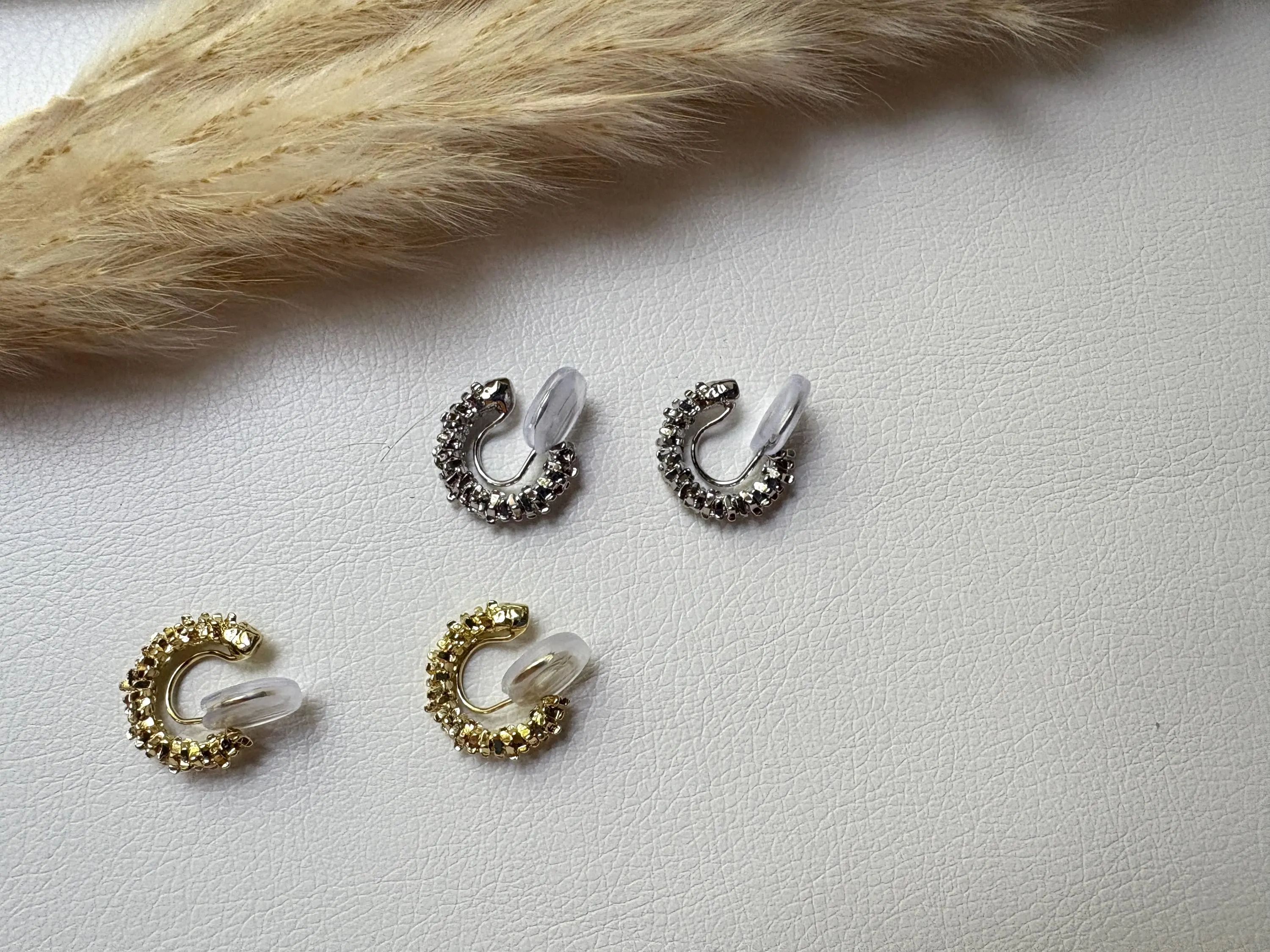 Ohrclips goldfarbig und silberfarbig, Ohrringe für ohne Ohrringe-Loch, elegant undgefertigt, schlicht fashion #012