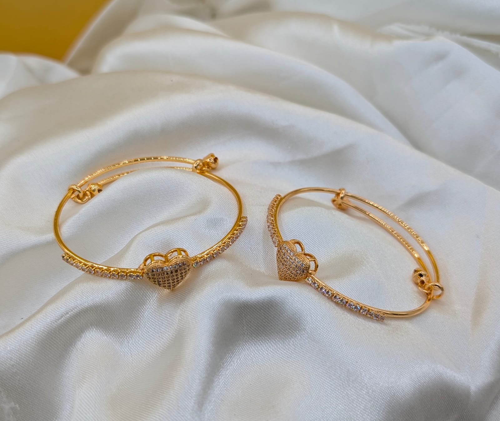 gold plated two piece bangle set