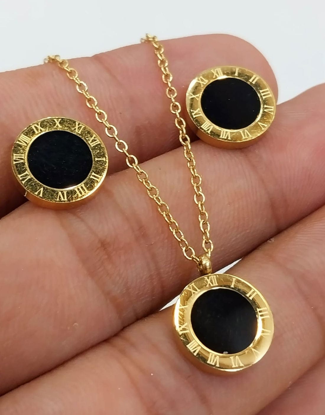 Black Roman Gold Jewelry Set