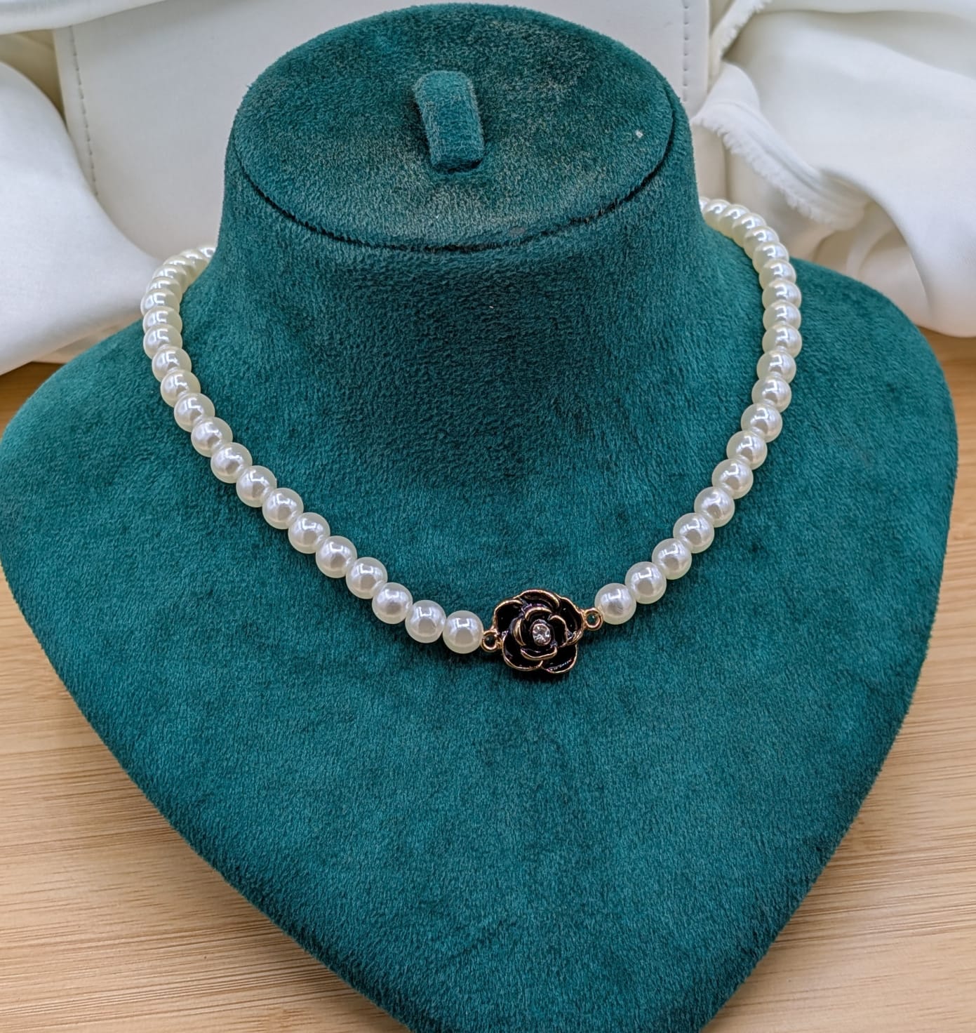 Pearl Rose Choker Necklace