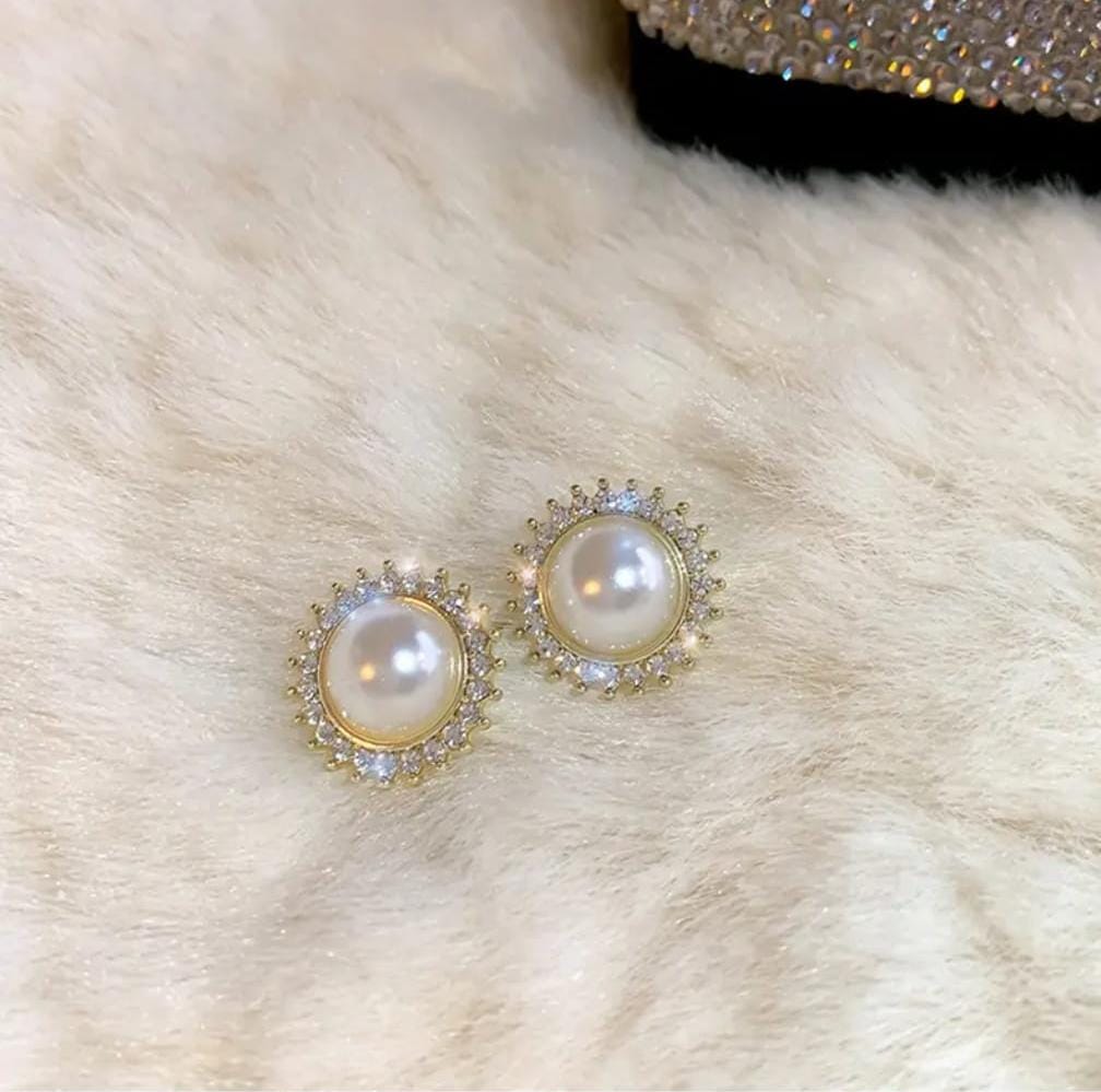 Elegant Pearl Stud Earrings