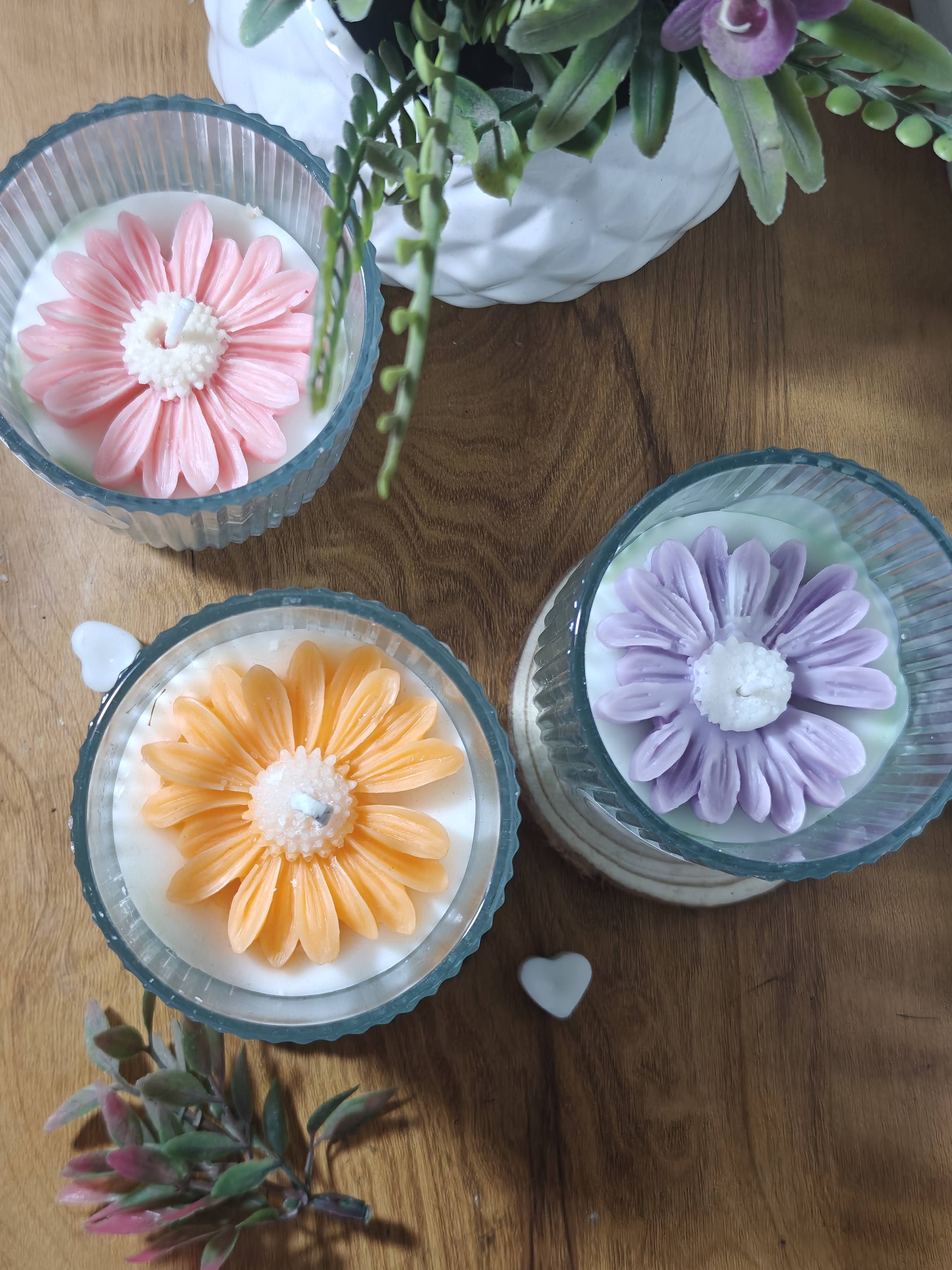 Daisy Crinkled Luxury  ( Qty - 1 Jar)