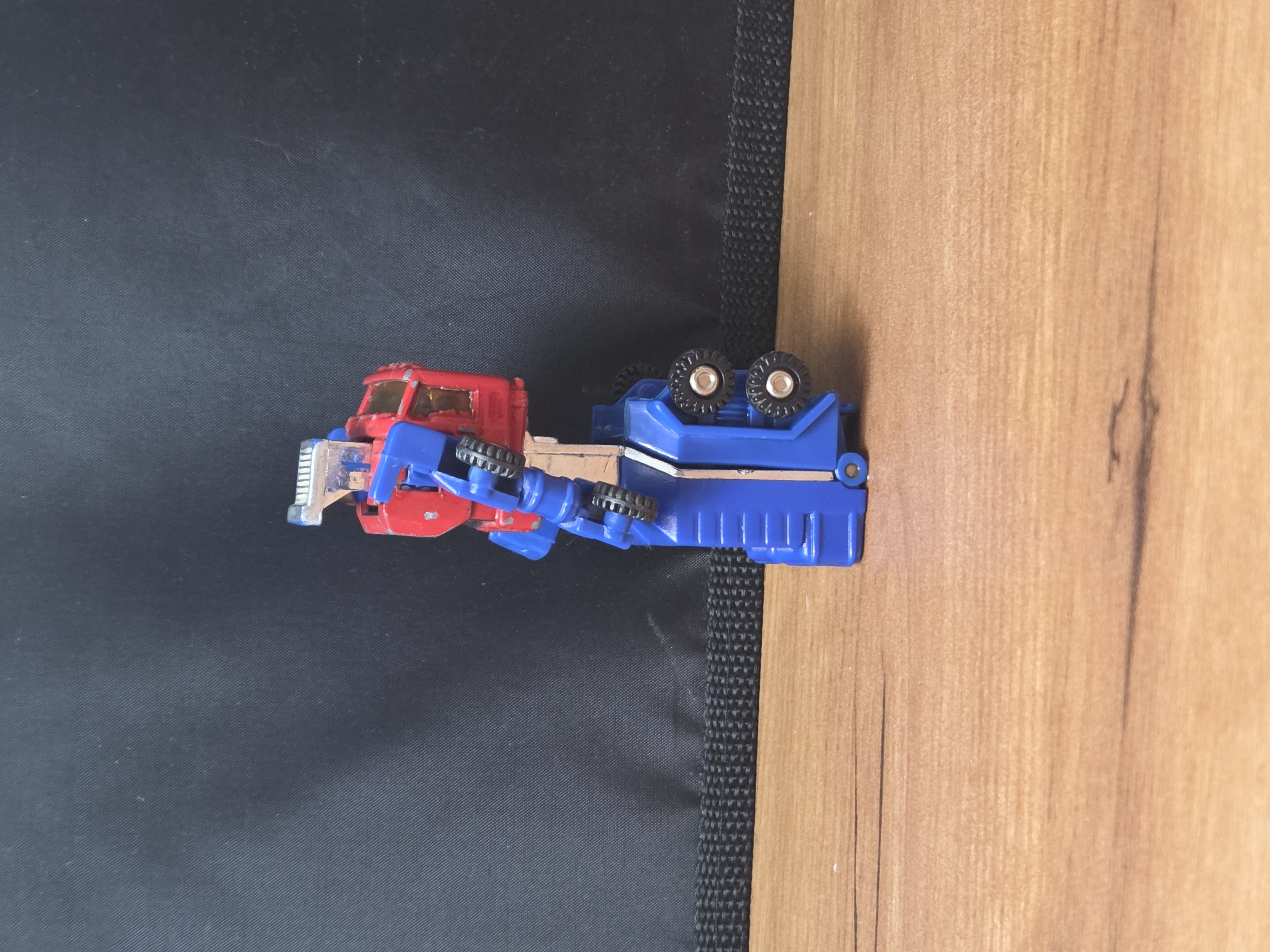 Vintage 1983 Bandai GoBots Road Ranger MR-18 Transforming Diecast Figure