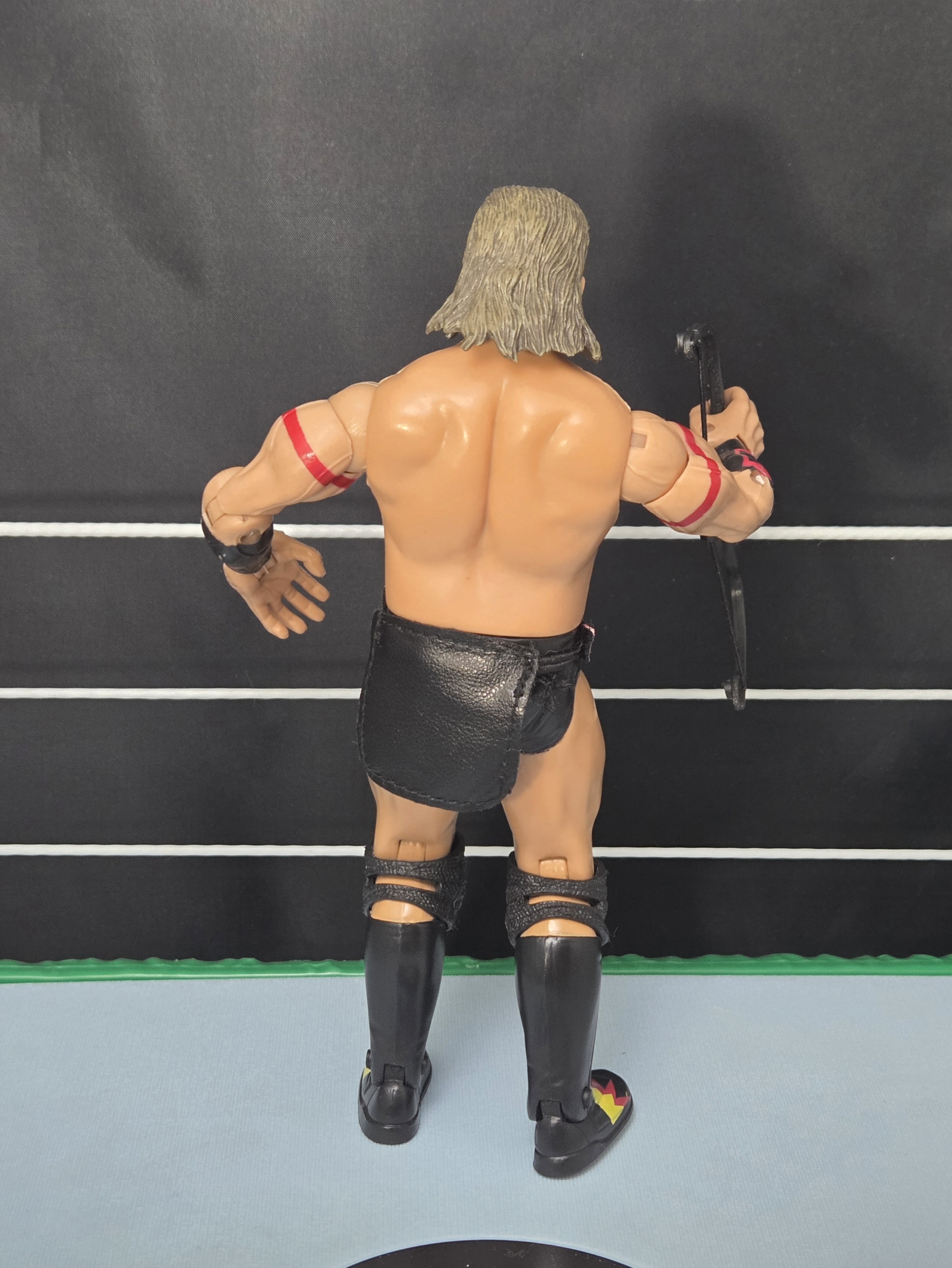 Vintage WWE 2004 Jakks Pacific Ruthless Aggression Tatanka Action Figure W/ Accessories