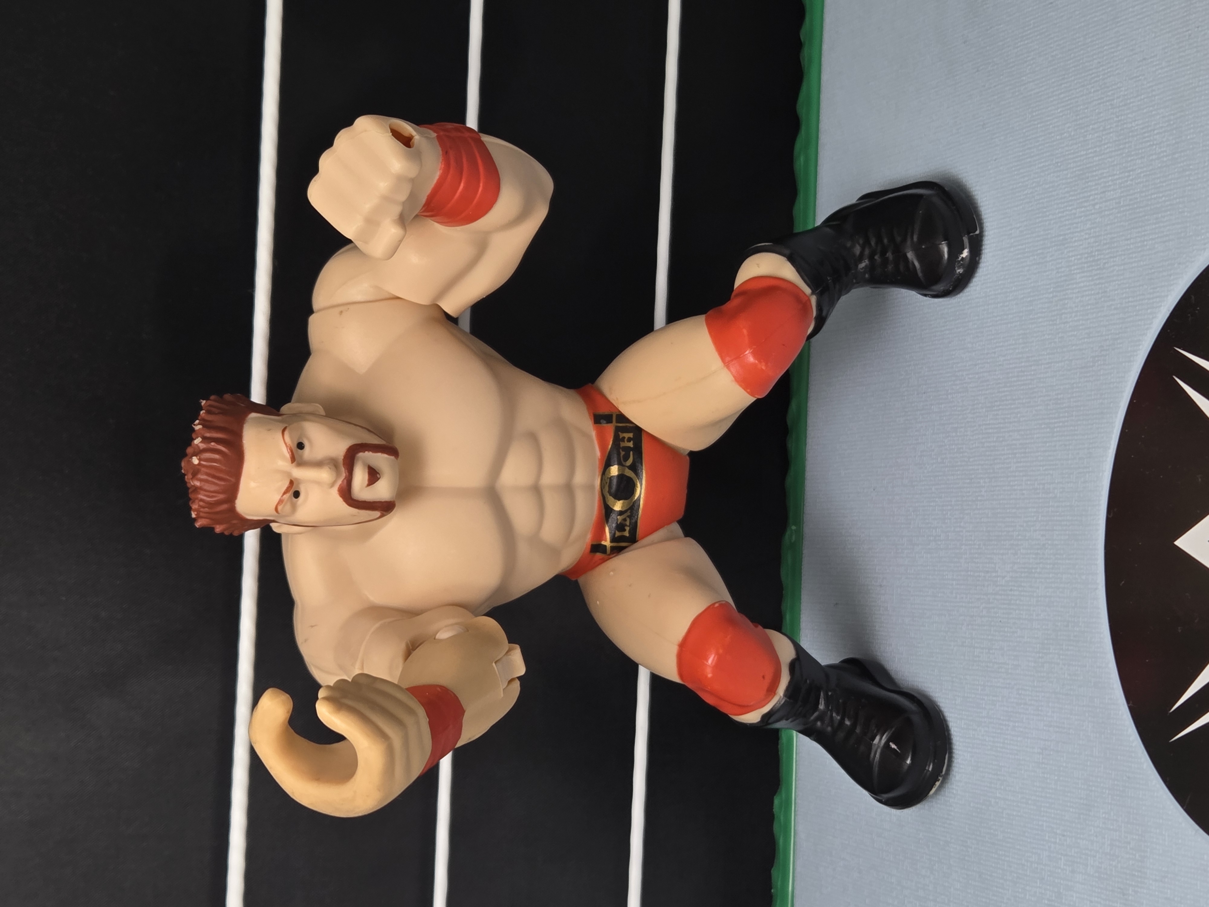 2012 WWE Mattel Power Slammers Series 1 Thunder Twisting Sheamus Action Figure