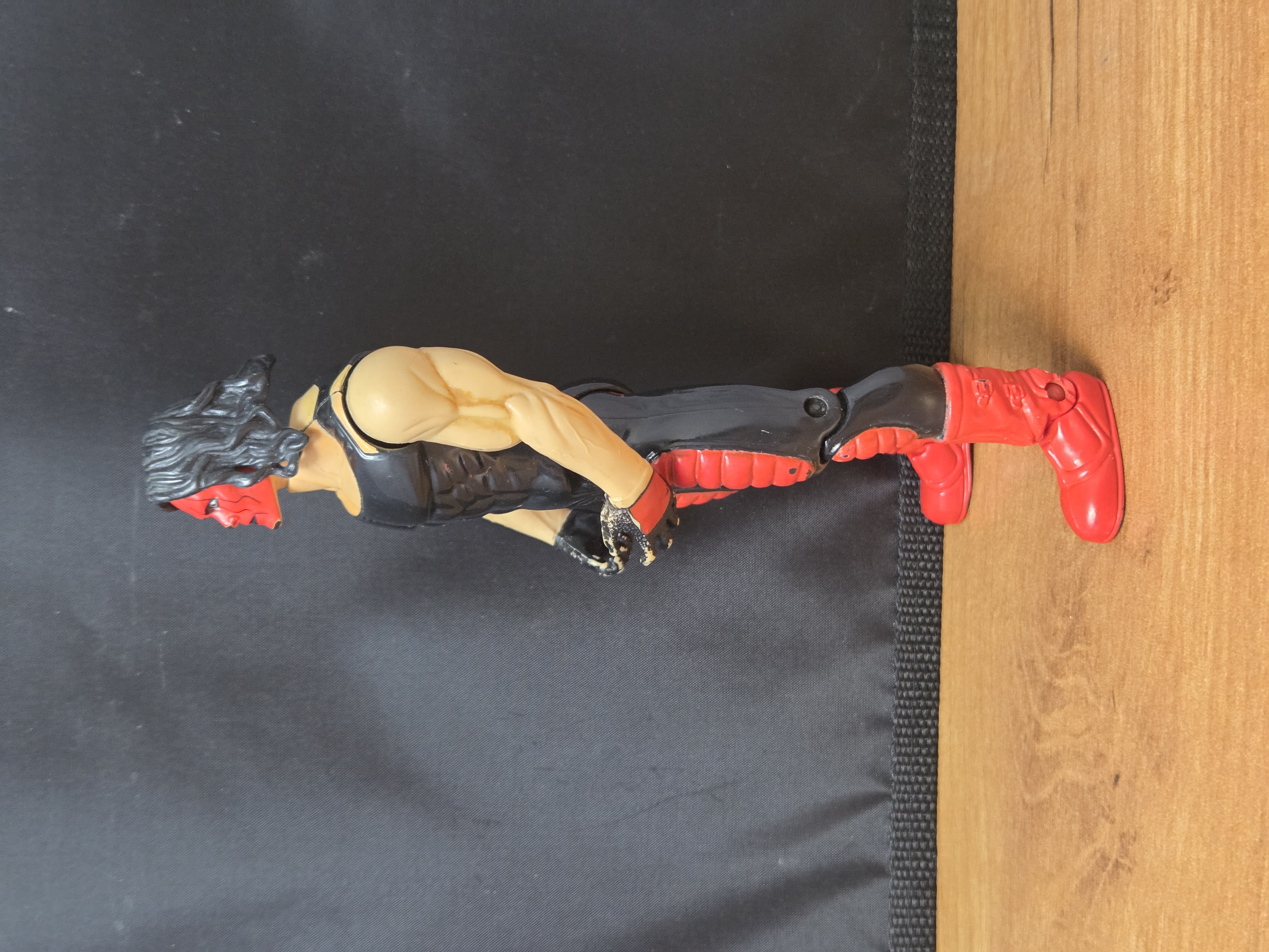 Vintage 1999 Toy Biz WCW Smash N Slam Sting Wrestling Action Figure