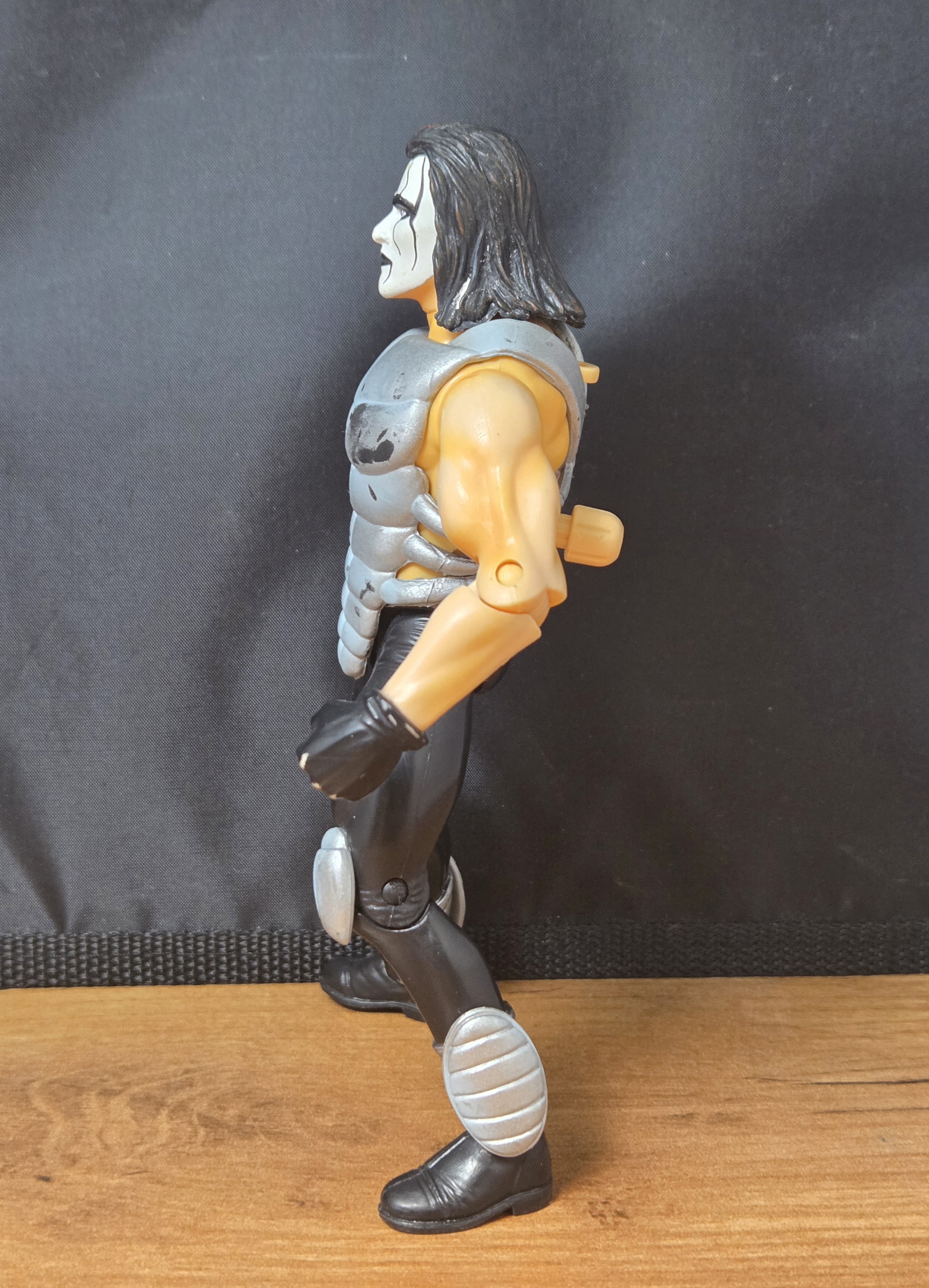 Vintage 1999 Toy Biz WCW Bruisers Sting Wrestling Action Figure