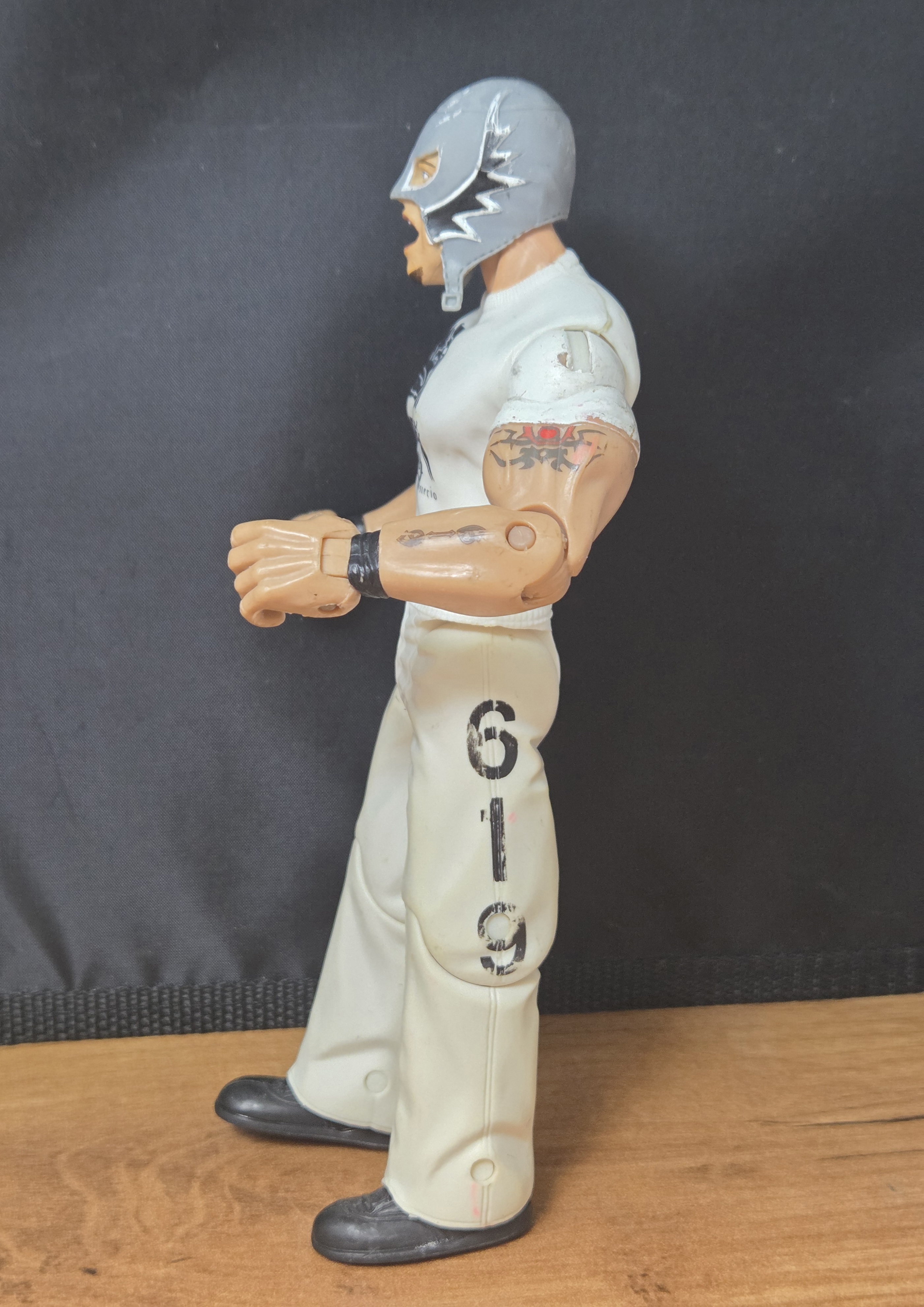 Vintage WWE Jakks Pacific 2003 Rey Mysterio Wrestling Action Figure