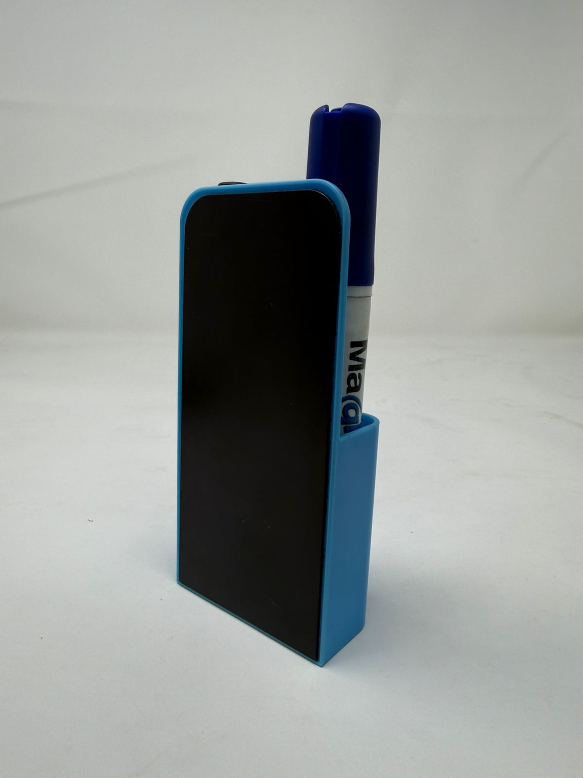 Porta marcador magnético chico 12x5.7x2.7 cm