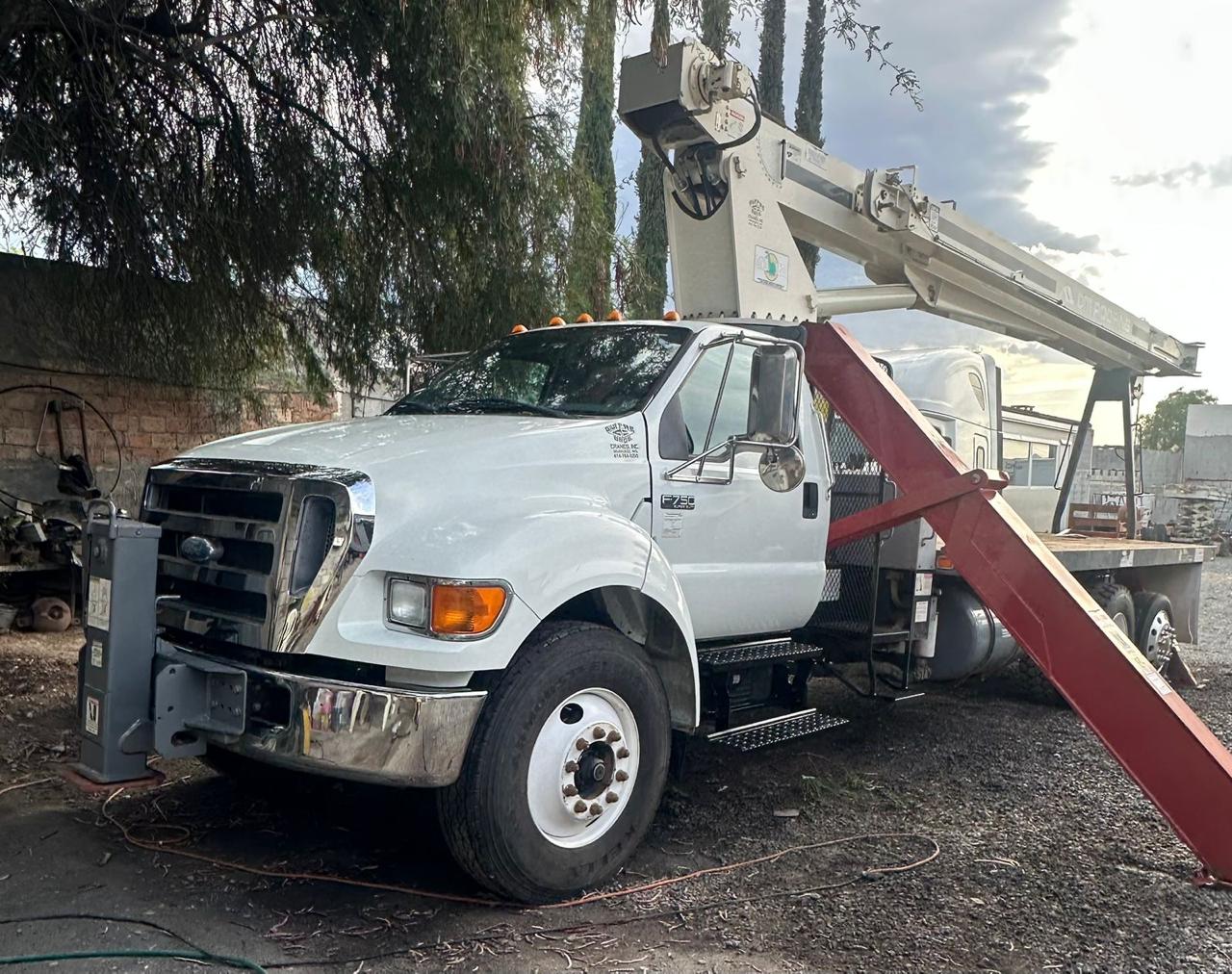 Grúa Titán Terex 18 Toneladas