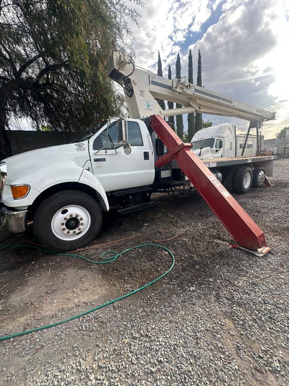Grúa Titán Terex 18 Toneladas
