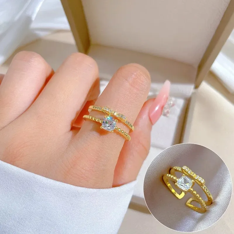 Bague à nœud papillon en plaqué or à double couche avec diamant zircon unique