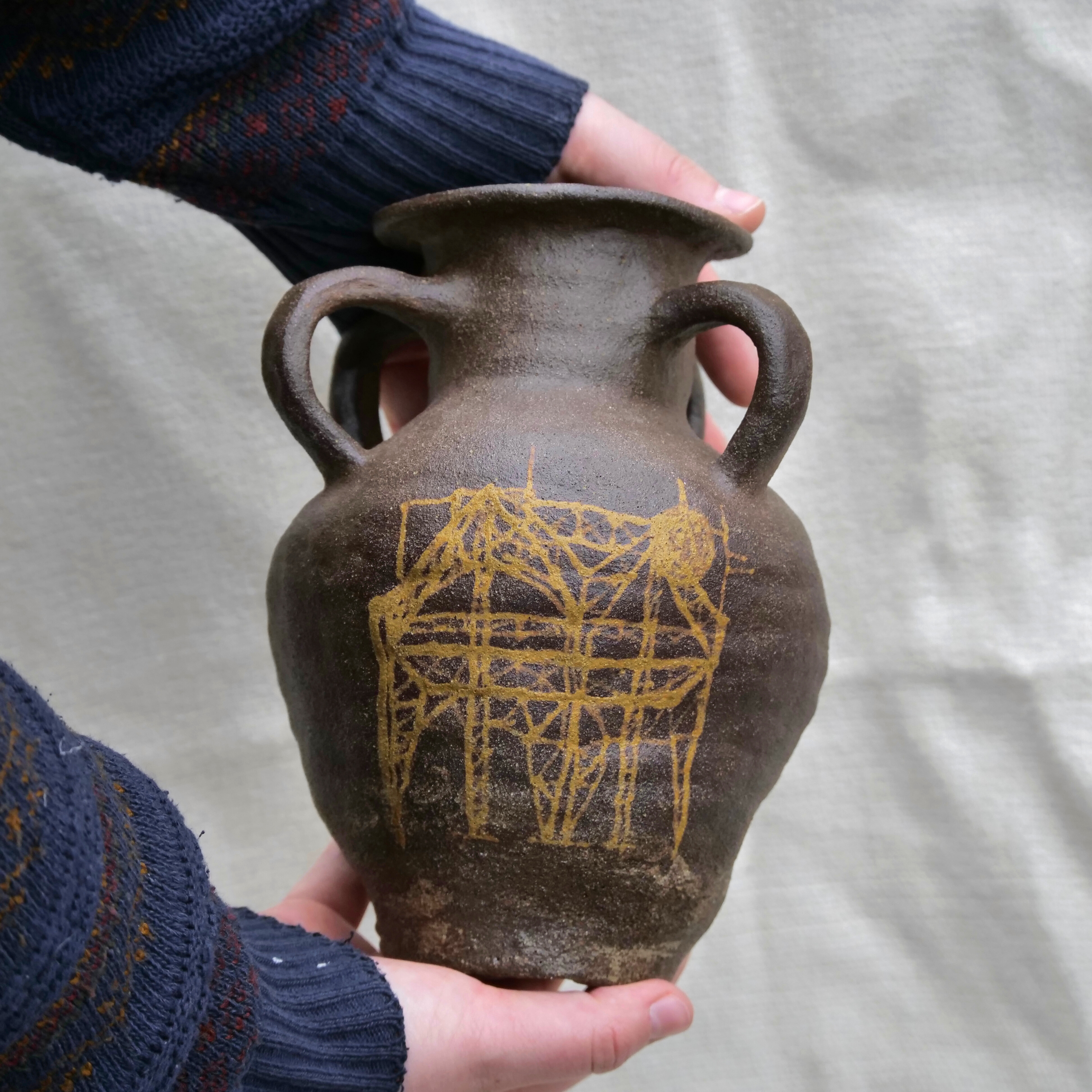 Wild Clay Decorative Vase