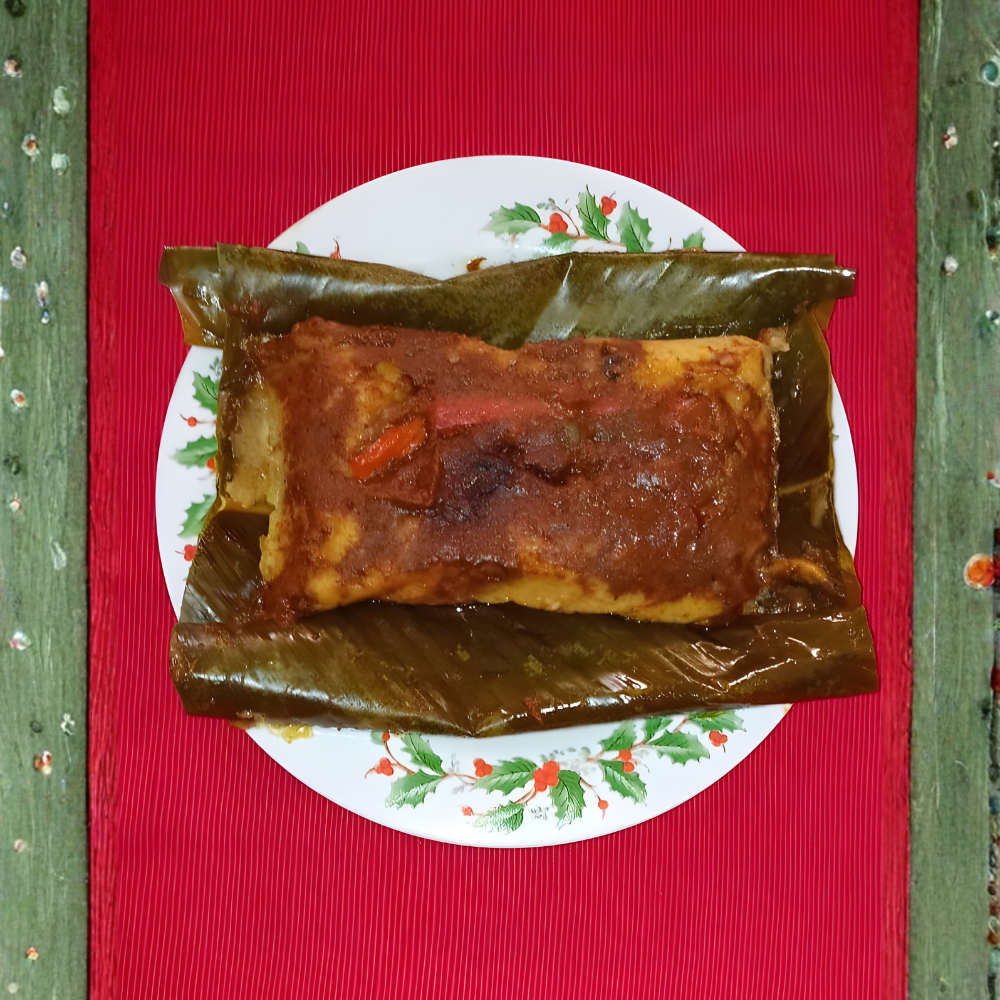 Tamal Colorado Tradicional (Pollo o Cerdo)