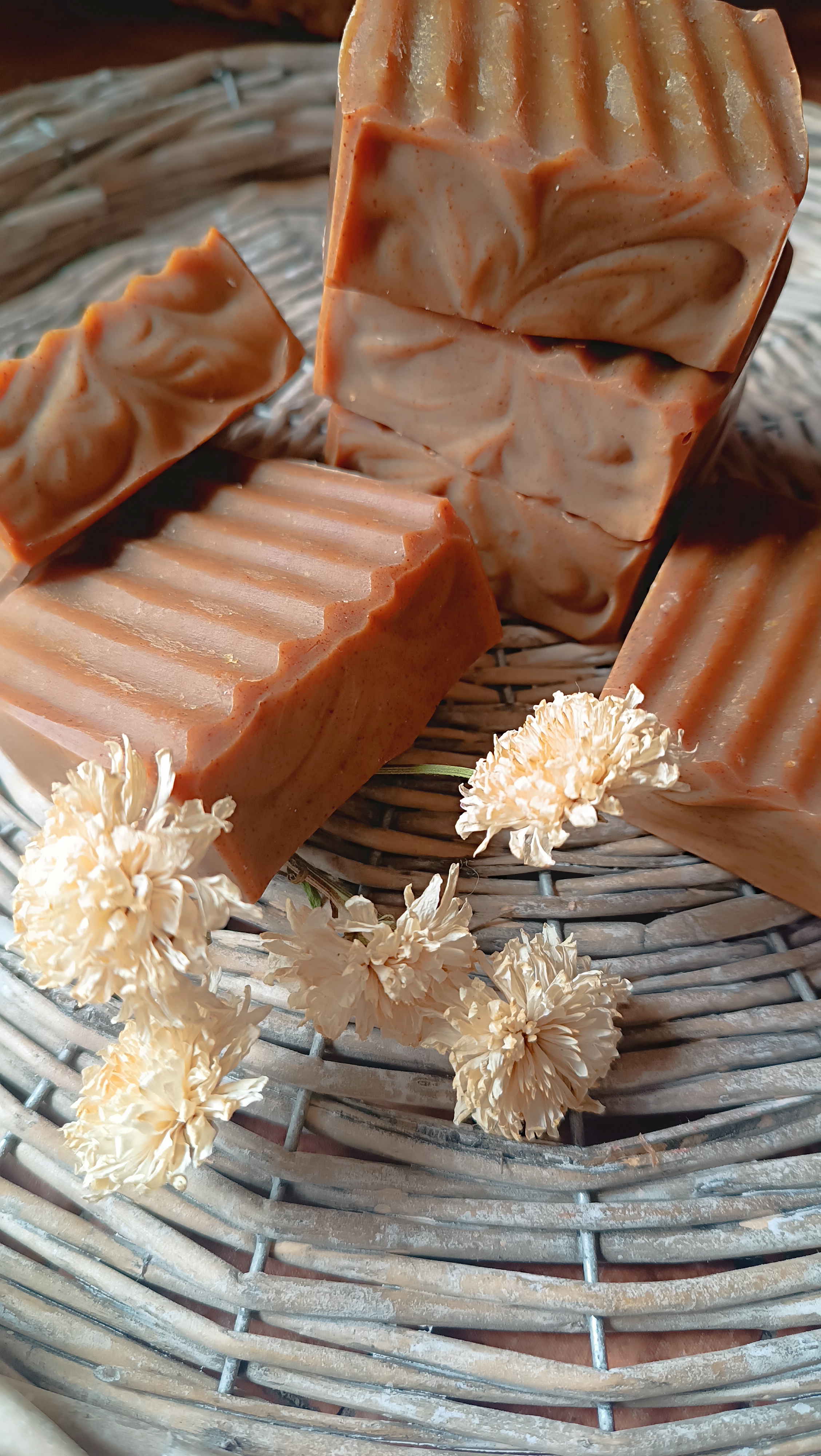 Jabón artesanal de  cúrcuma