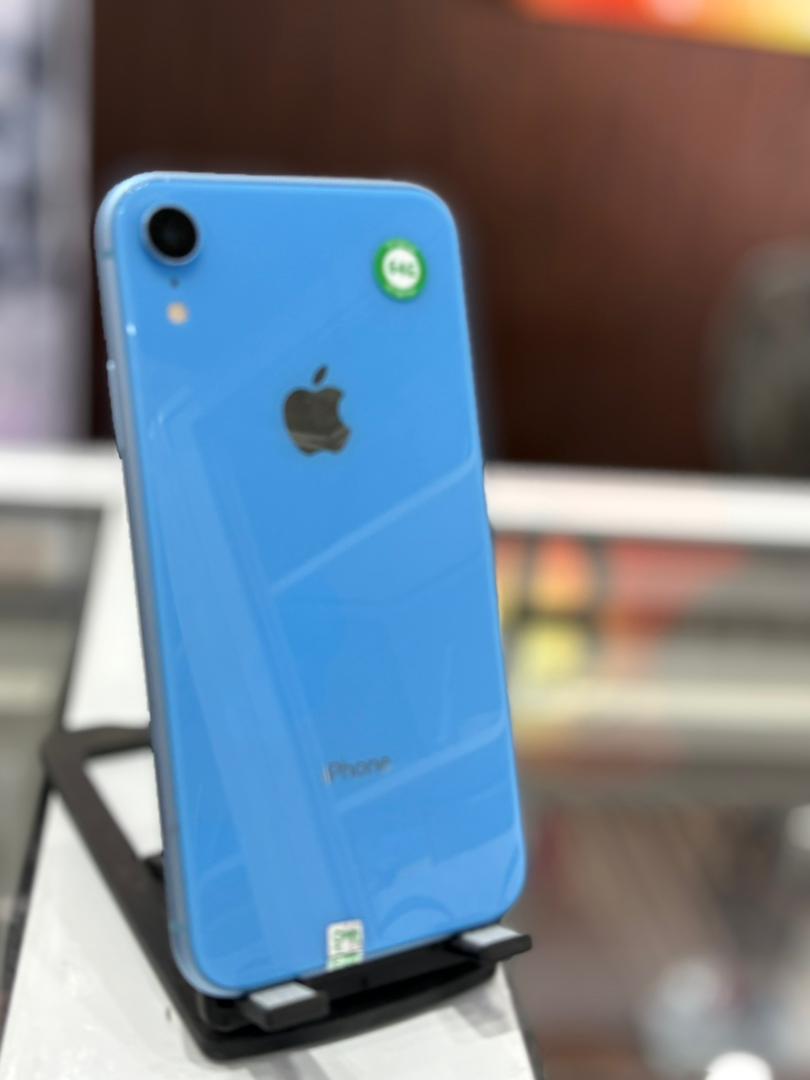 Apple iPhone XR Blue