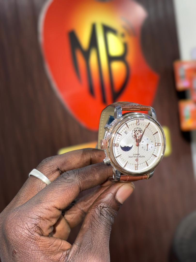 Maquette de montre chronographe de luxe