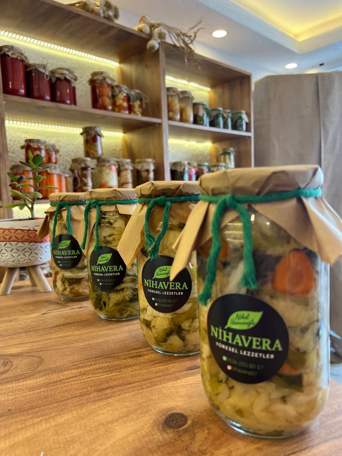 Karışık Turşu Kavanozu