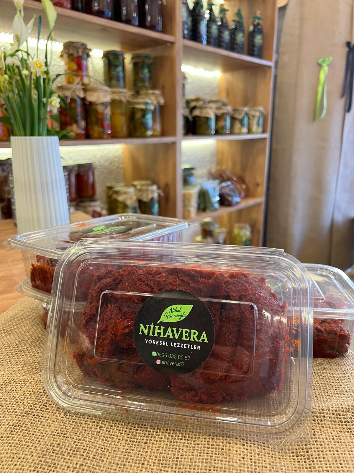 Ev Yapımı Domates Salçası