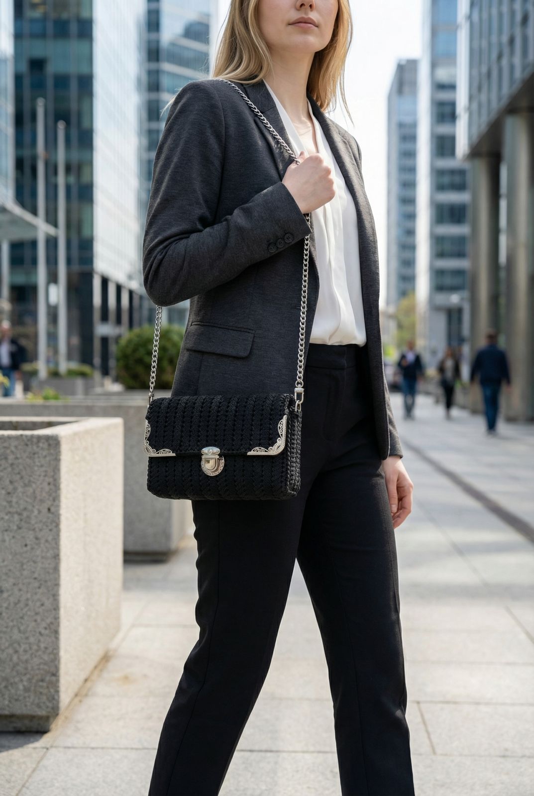 Bolsa Preta com Prata