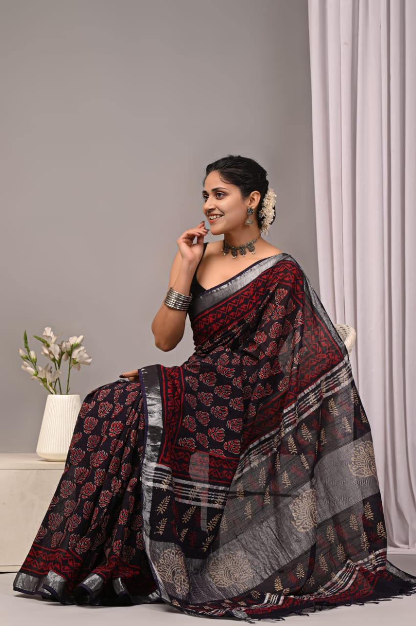 Elegant Black & Maroon Printed Linen Saree