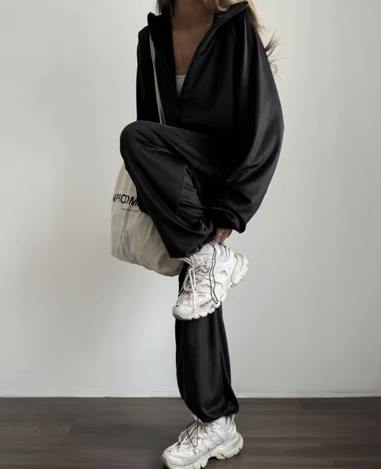 Elegantiška juoda sportinė apranga