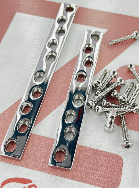 DCP Broad Plate 6 To 14 Hole 9 Pcs+100 4.5 Cortical Screws Stainless Steel 316L