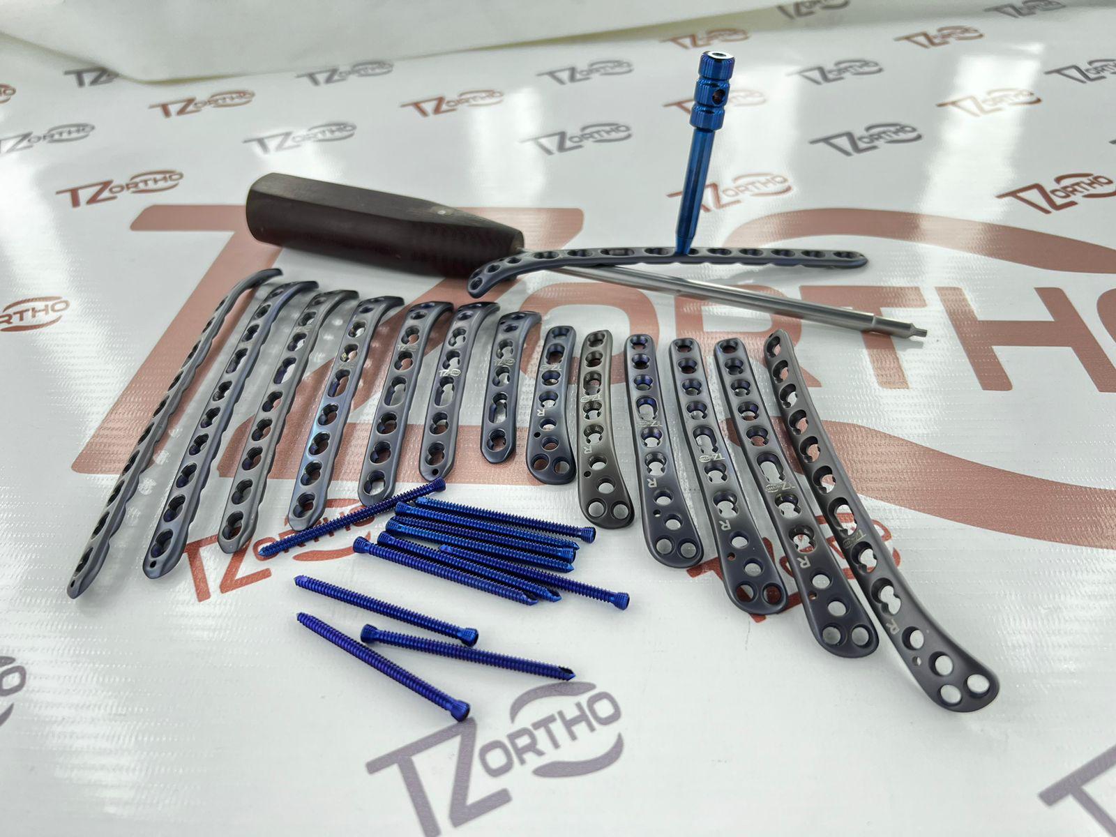 Locking Distal Humerus Safety Plate 4 to 10 holes Titanium & LCP Screw 98 pcs