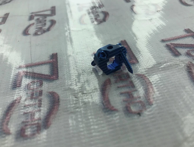 Cervical Cage Spine 5mm Titanium 5 Pcs With 20 Screws (14mm & 16mm)