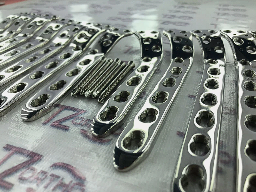 Proximal Lateral Plates 5.0 mm Set of 10 Pecs