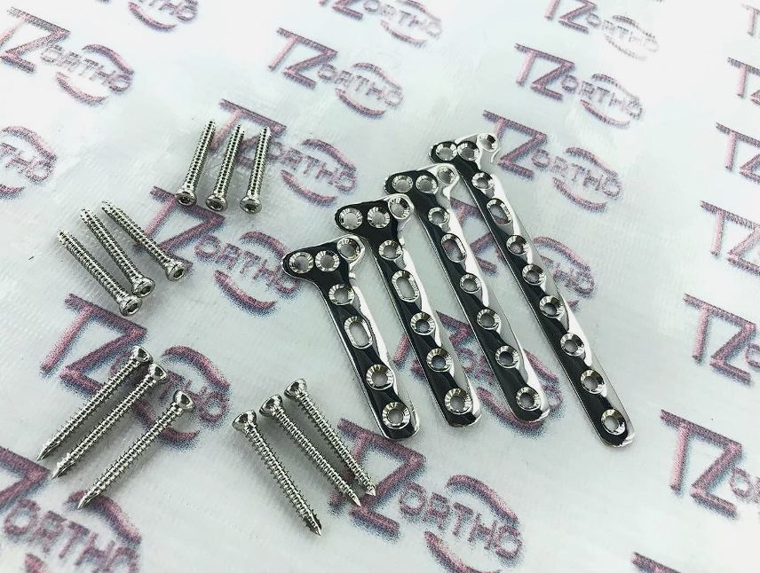 Orthopaedic Small T- Plates 3.5 mm (3 Holes to 7 Holes) 6 Piece with 50 Screws