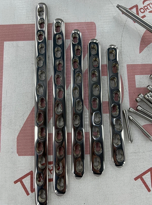 4.5 / 5 mm Broad Locking Plates 6 to 14 Holes With 5mm LCP screws (110 Pcs Set)