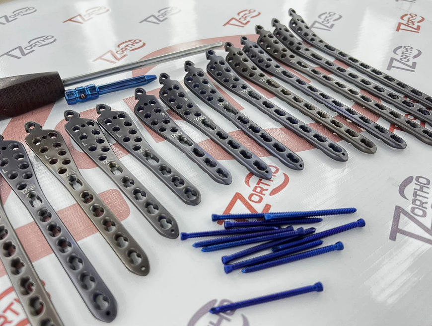 Locking Distal Tibia 4 to 12 Hole Plates L& R & LCP With Screws