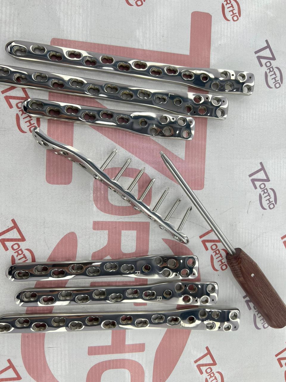 Proximal Femur Plate Stainless Steel 316L 6,8,10,12 Holes left and right