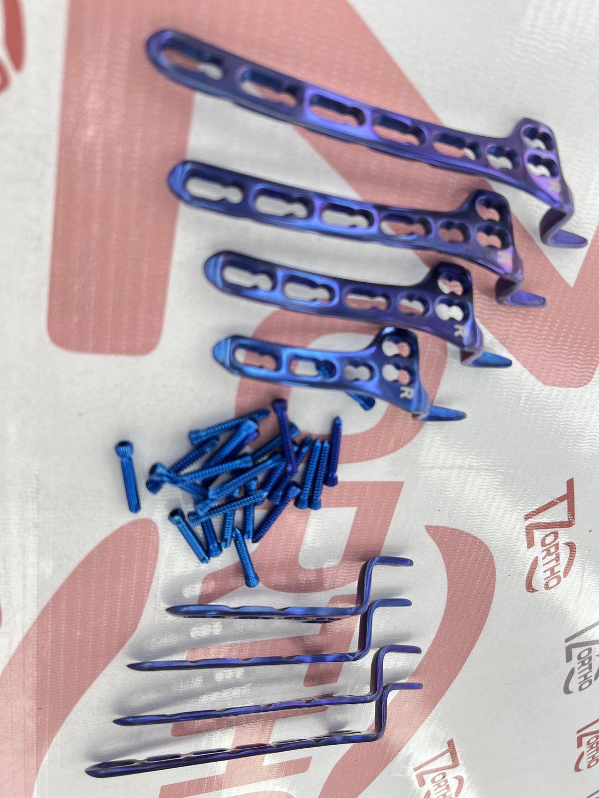 Clavicle Hook Locking Plate 3.5mm L & R 8 Pcs +50 Pcs Screw ( titanium grade 5)