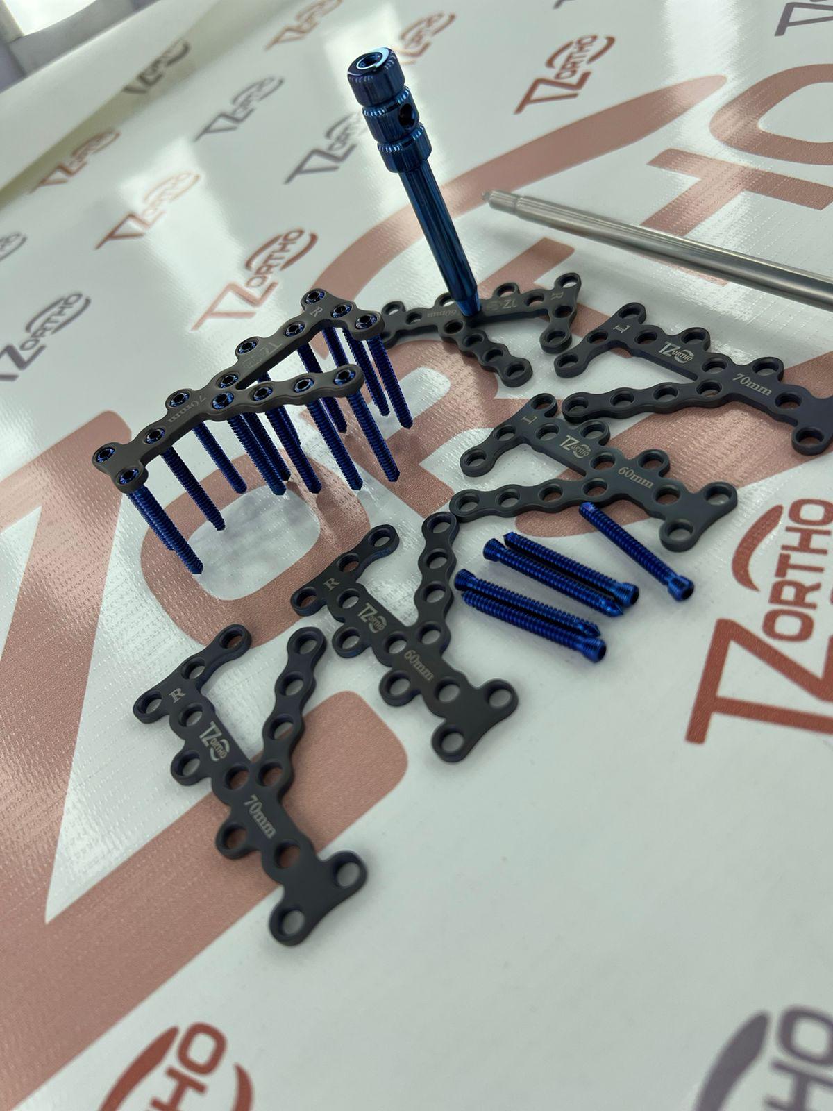 Calcaneal Bone Fixation L/R Plate 60mm & 70mm 30 Locking Screws veterinary 4Pcs