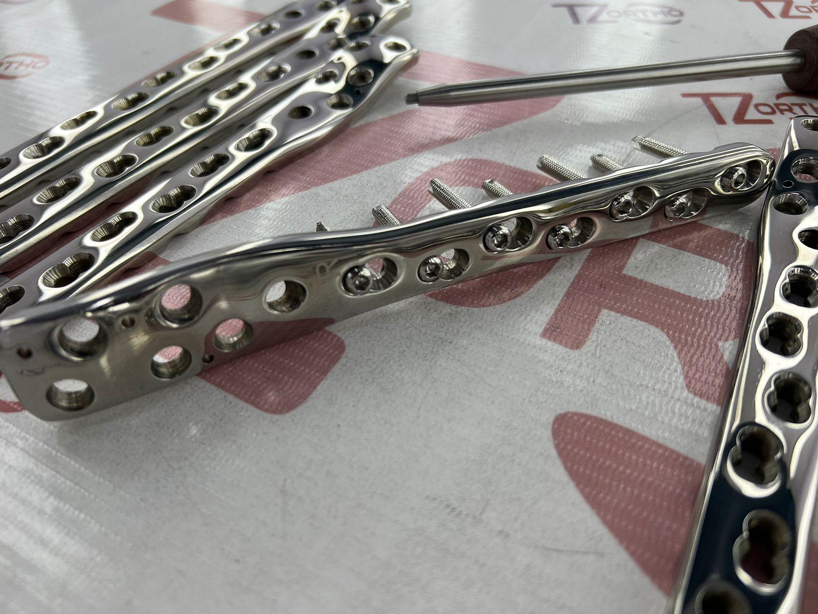 Proximal Femur Plate Stainless Steel 316L 6,8,10,12 Holes left and right