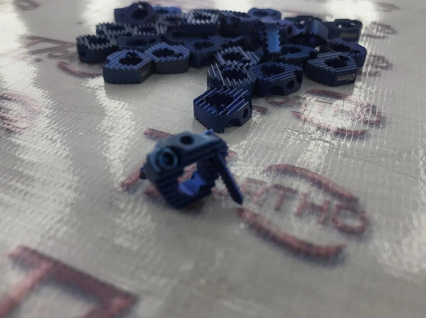 Cervical Cage Spine 5mm Titanium 5 Pcs With 20 Screws (14mm & 16mm)