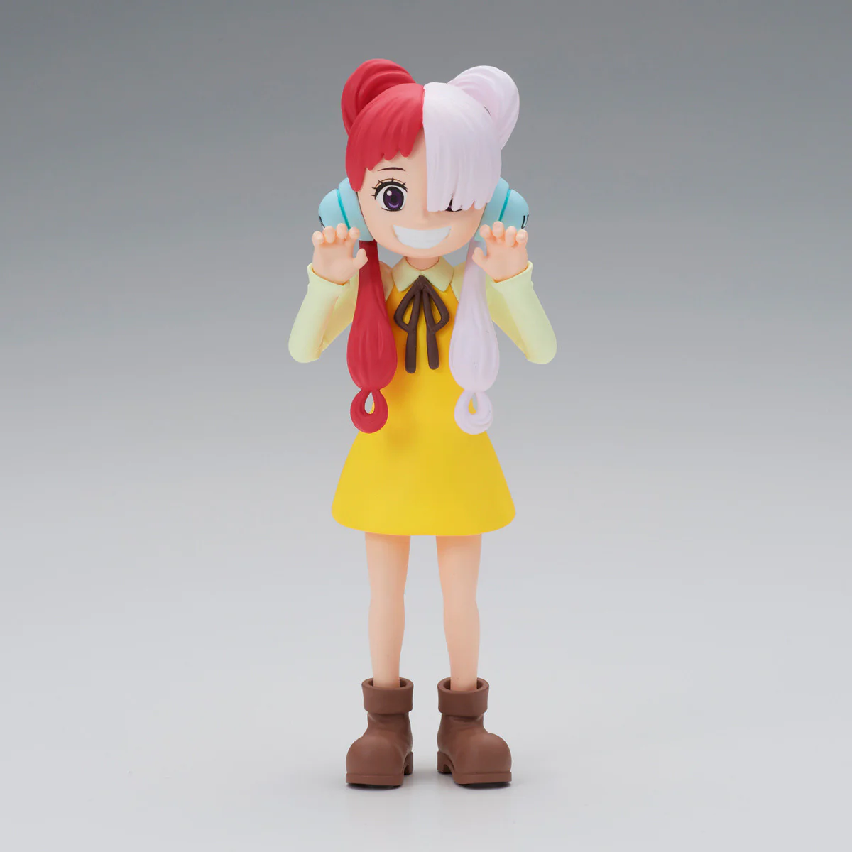 Figurine Uta en robe jaune RED