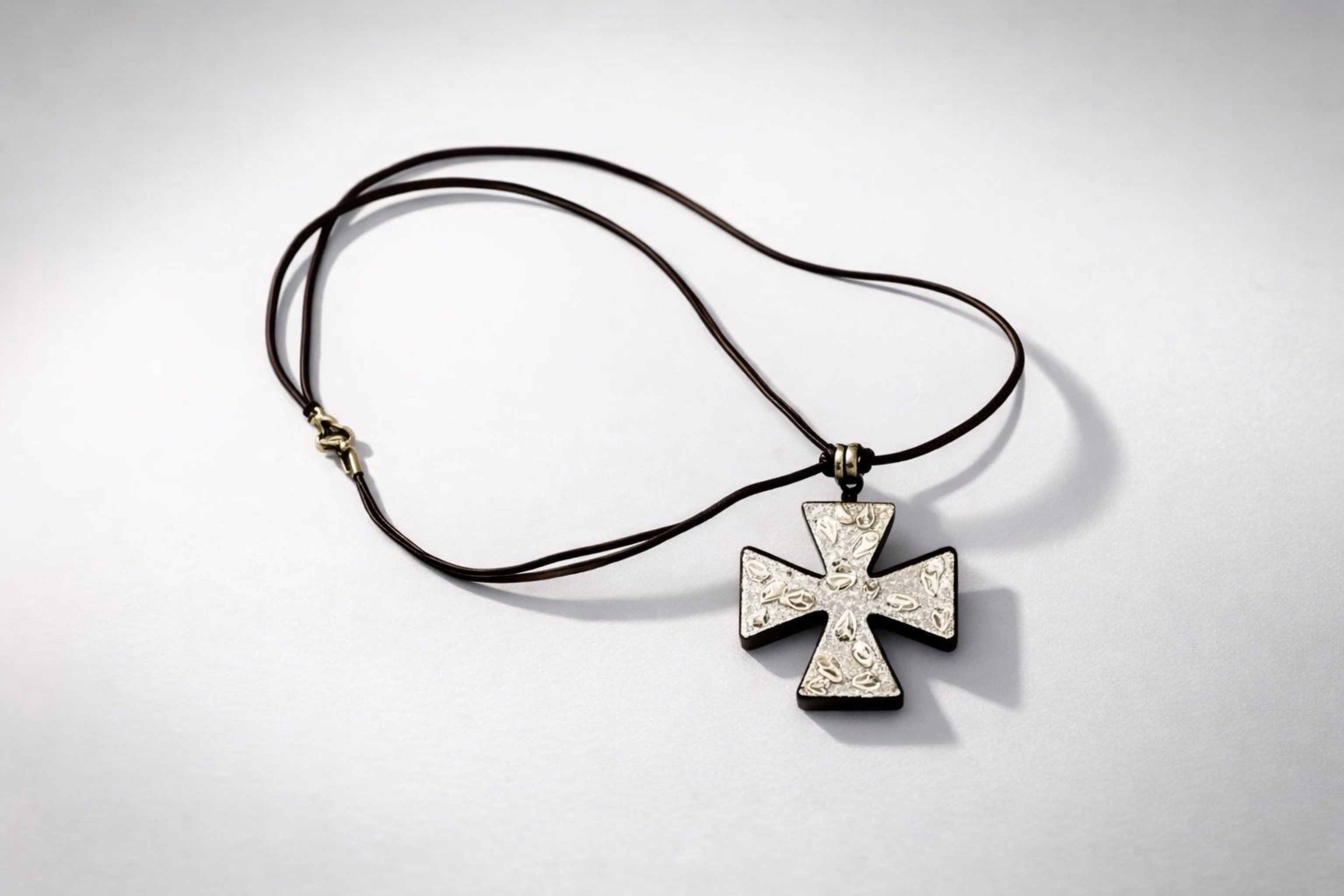 Ornate Cross Pendant Necklace