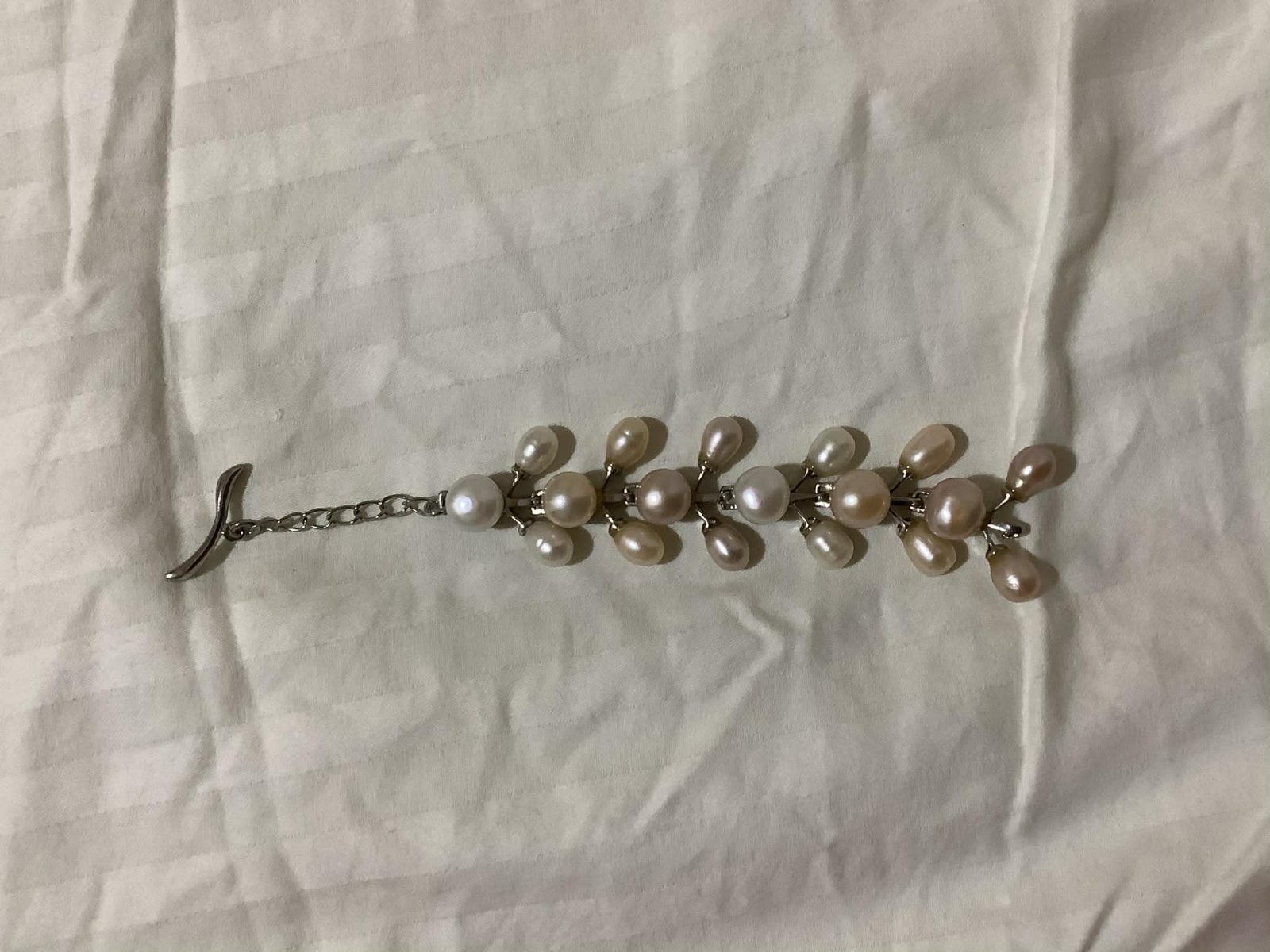 Elegant Freshwater Pearl Bracelet