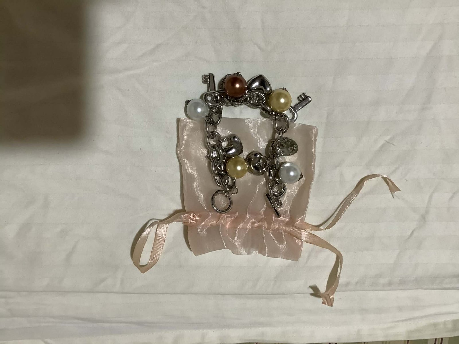 Charm Pearl Bracelet