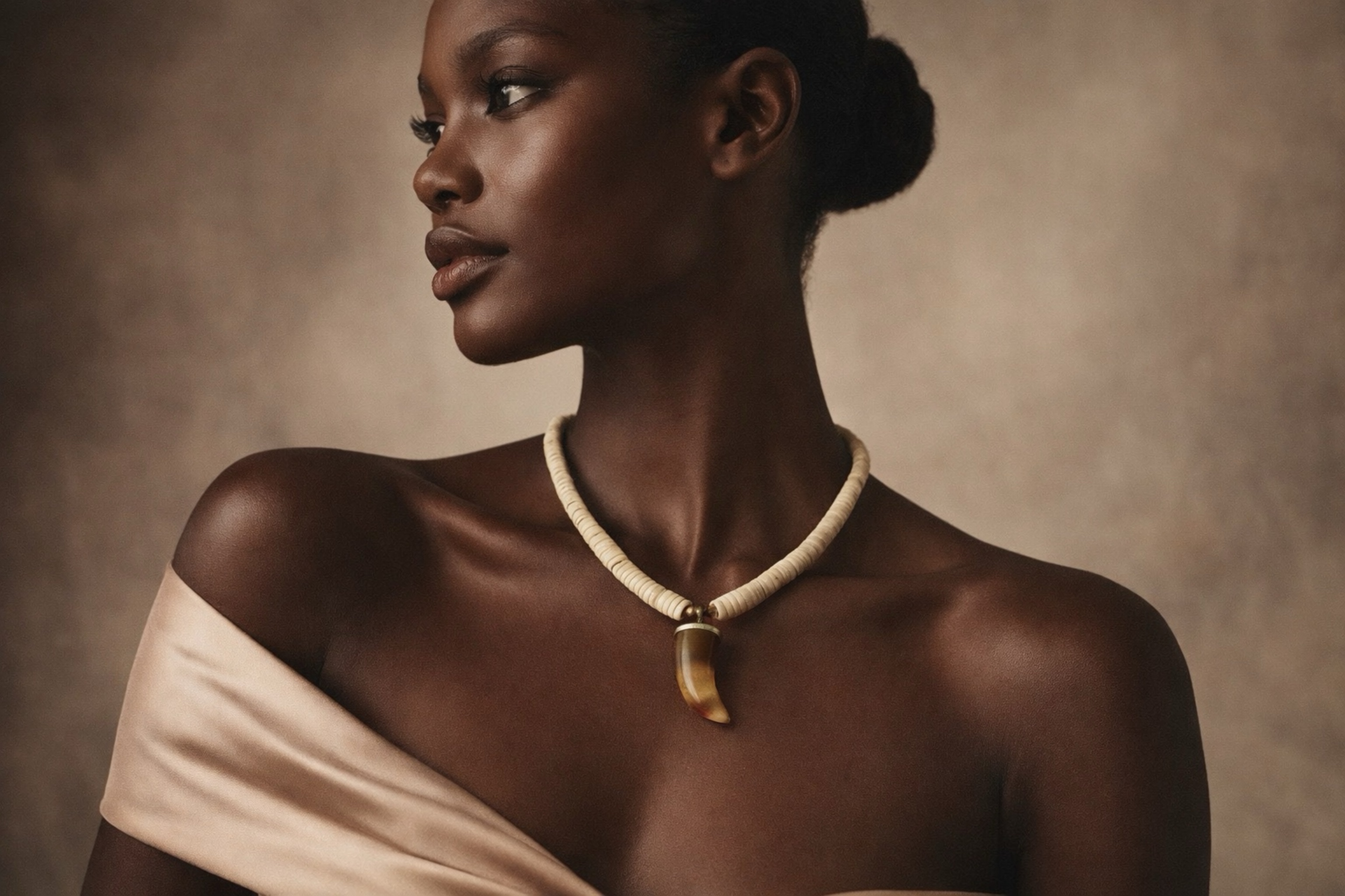 Horn Pendant Necklace