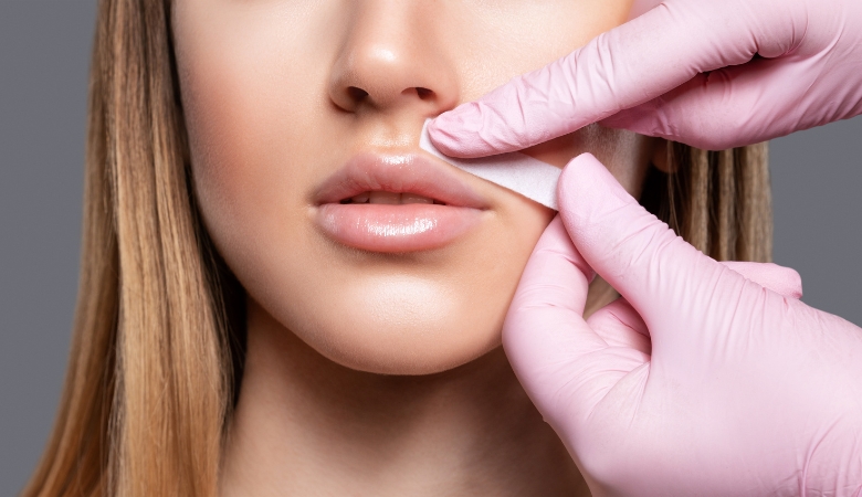 Kasvojen Vahaus 45 min