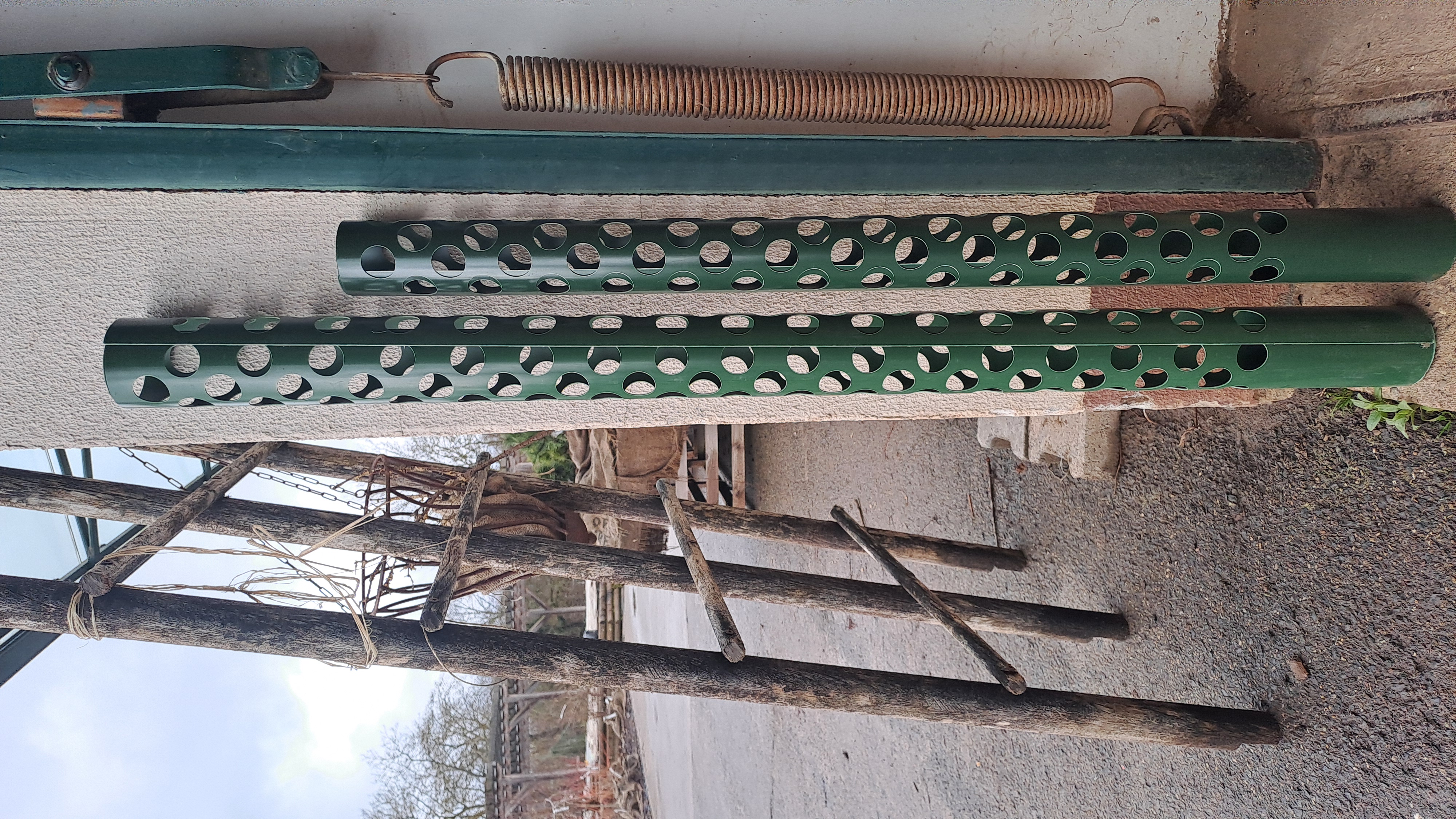 Stammschutz - Plastikbaumschützer