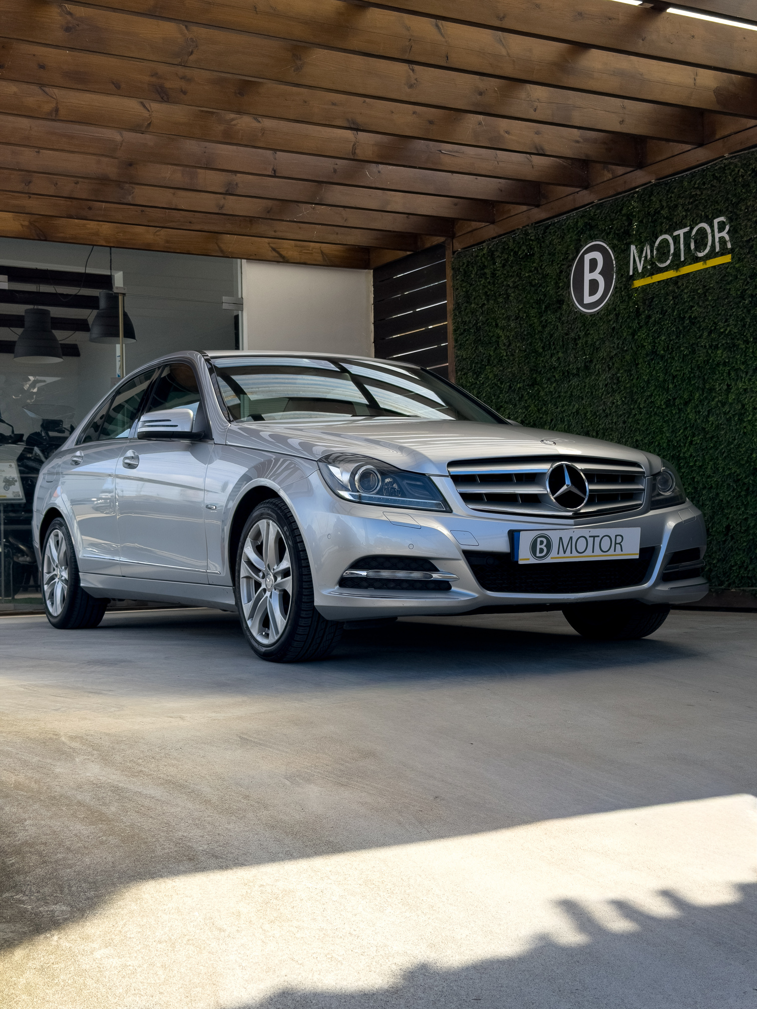 Mercedes-Benz C 220