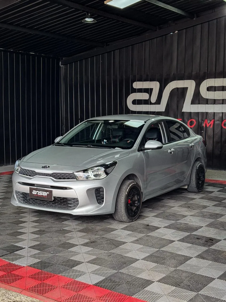 Kía Río 4