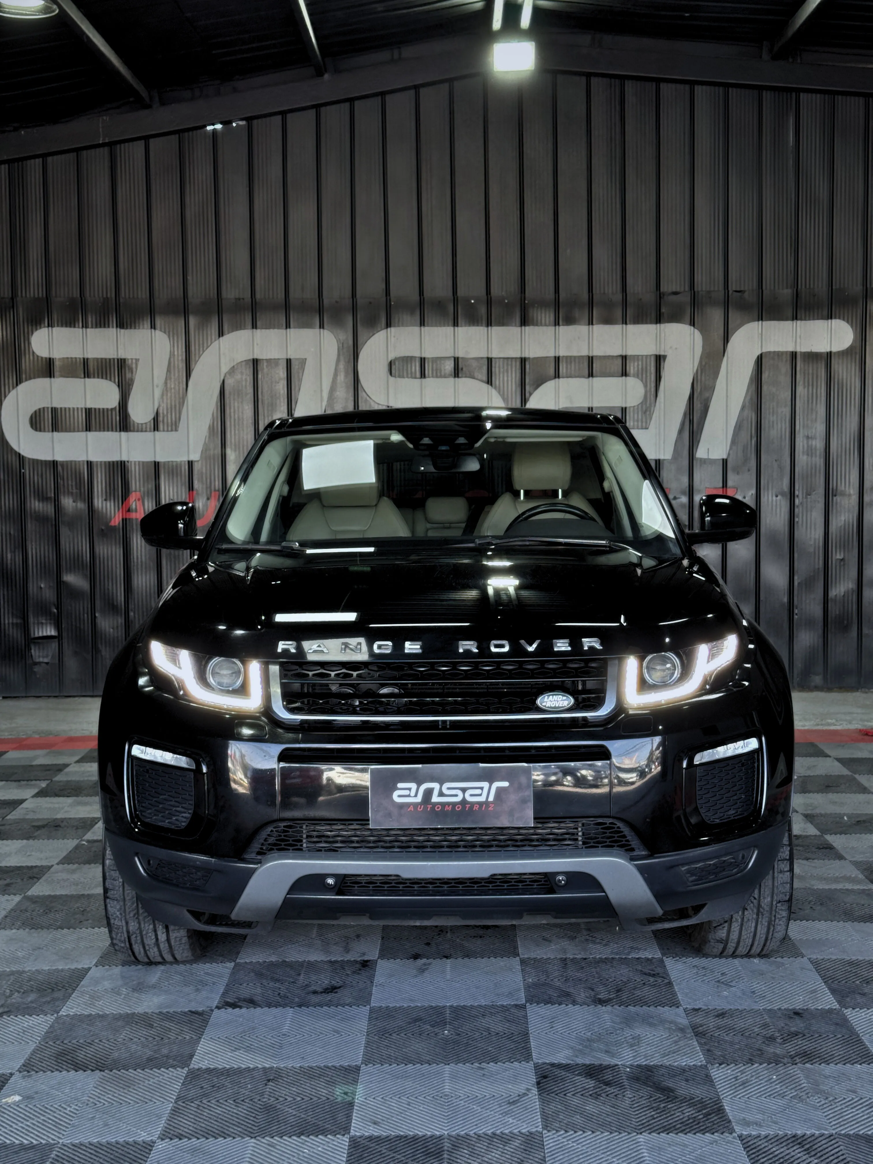 LAND ROVER EVOQUE SE PLUS