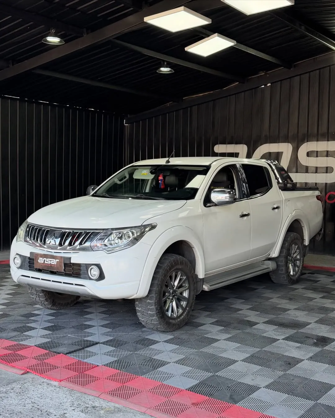Mitsubishi L200 Dakar